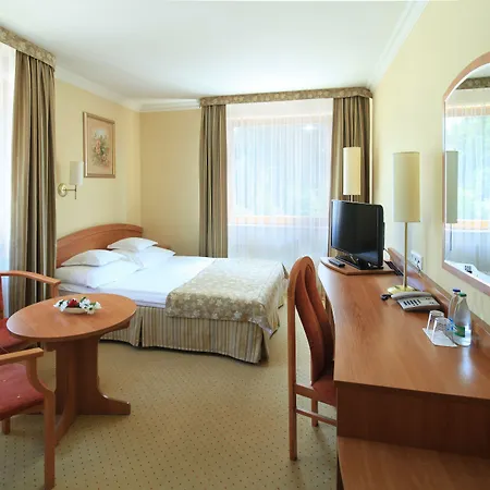 Bartan Seaside 3*