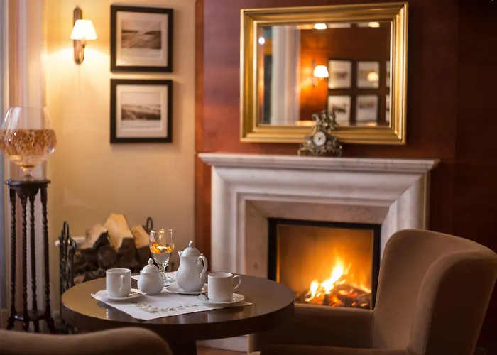 Bartan Seaside Hotel