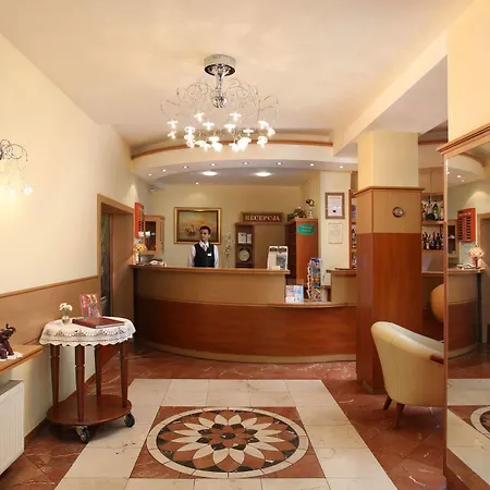 Bartan Seaside Hotel