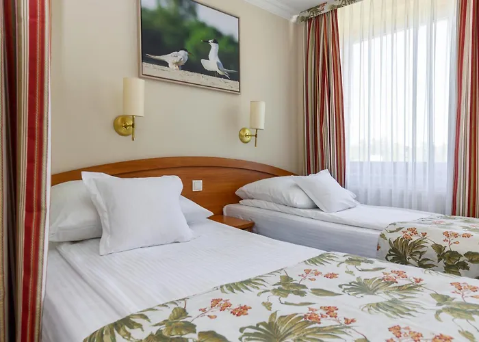 מלון Bartan Seaside 3*