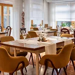 Bartan Seaside Hotell