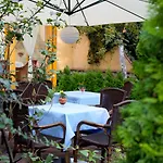 Bartan Seaside Hotell